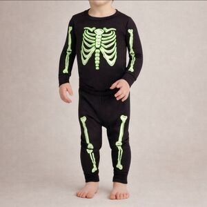 GAP Toddler Glow Skeleton Pajamas Black 18-24M Halloween Spooky Snug-Fit Zip Up